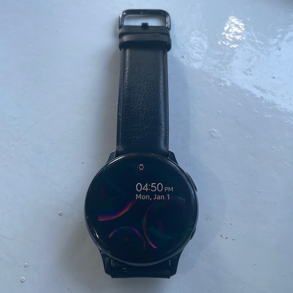 Samsung Galaxy watch stainless steel 40MM Leather Band Great Condition